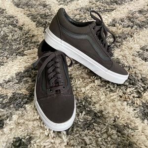 Gray Vans Women’s 8 Men’s 6.5